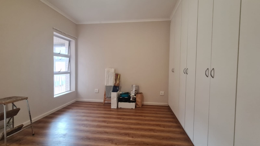 1 Bedroom Property for Sale in Burgundy Estate Western Cape